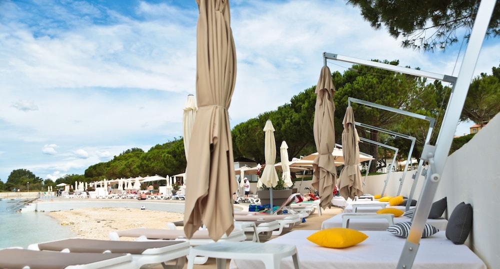 Ai Pini Medulin Resort Exterior foto
