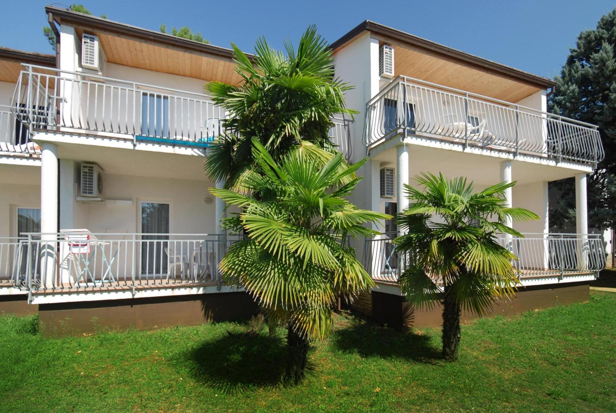 Ai Pini Medulin Resort Exterior foto